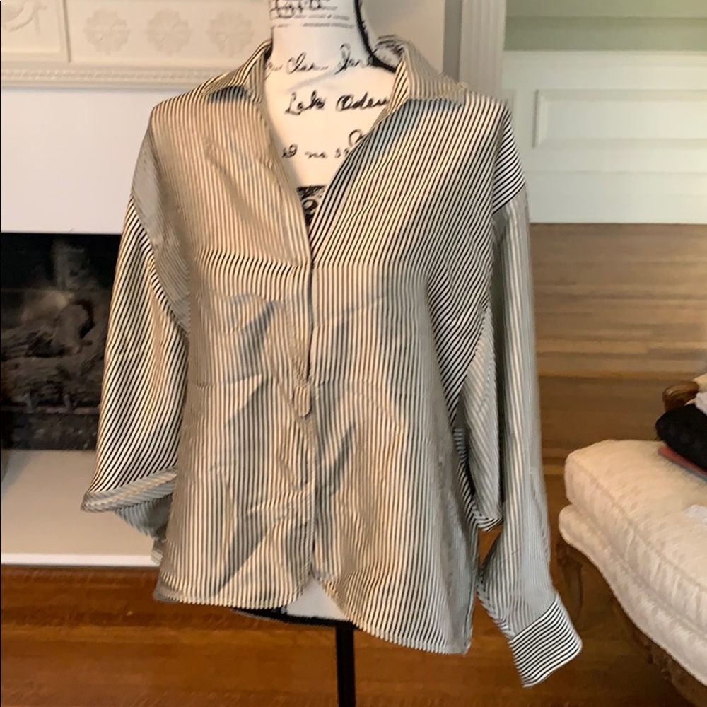 Elizabeth & James Silk Top SZ XS Black & White